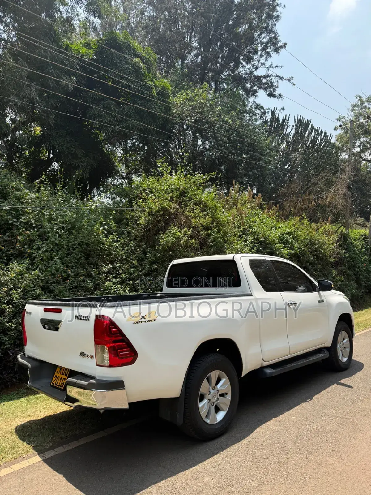 Toyota Hilux 2017 White