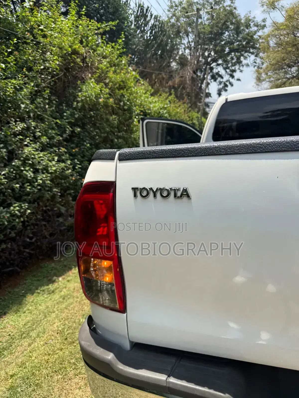Toyota Hilux 2017 White