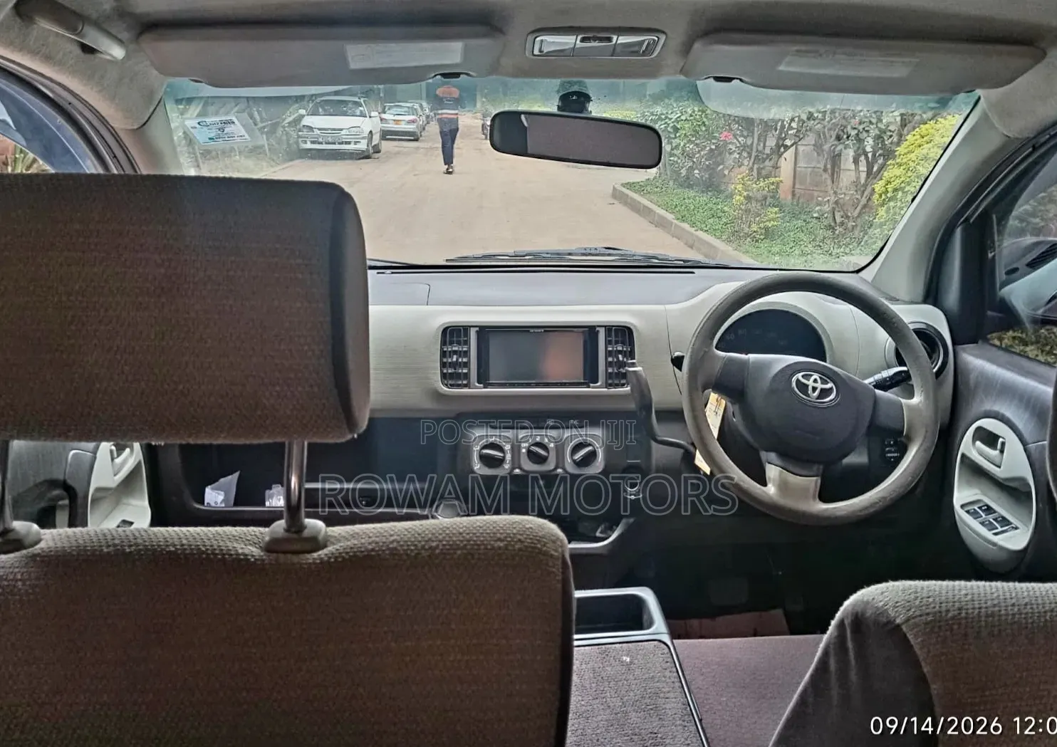 Toyota Passo 2014 Pink
