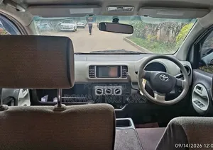 Toyota Passo 2014 Pink
