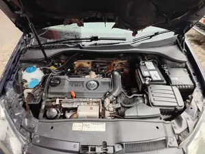 Volkswagen Golf 2011 Blue