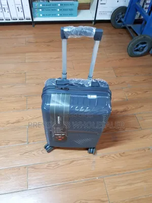 Rubber Small Black Size 27 Suitcase√°
