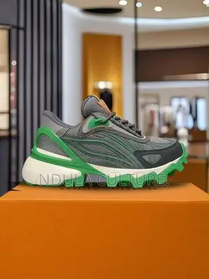 Louis Vuitton Summit Sneakers