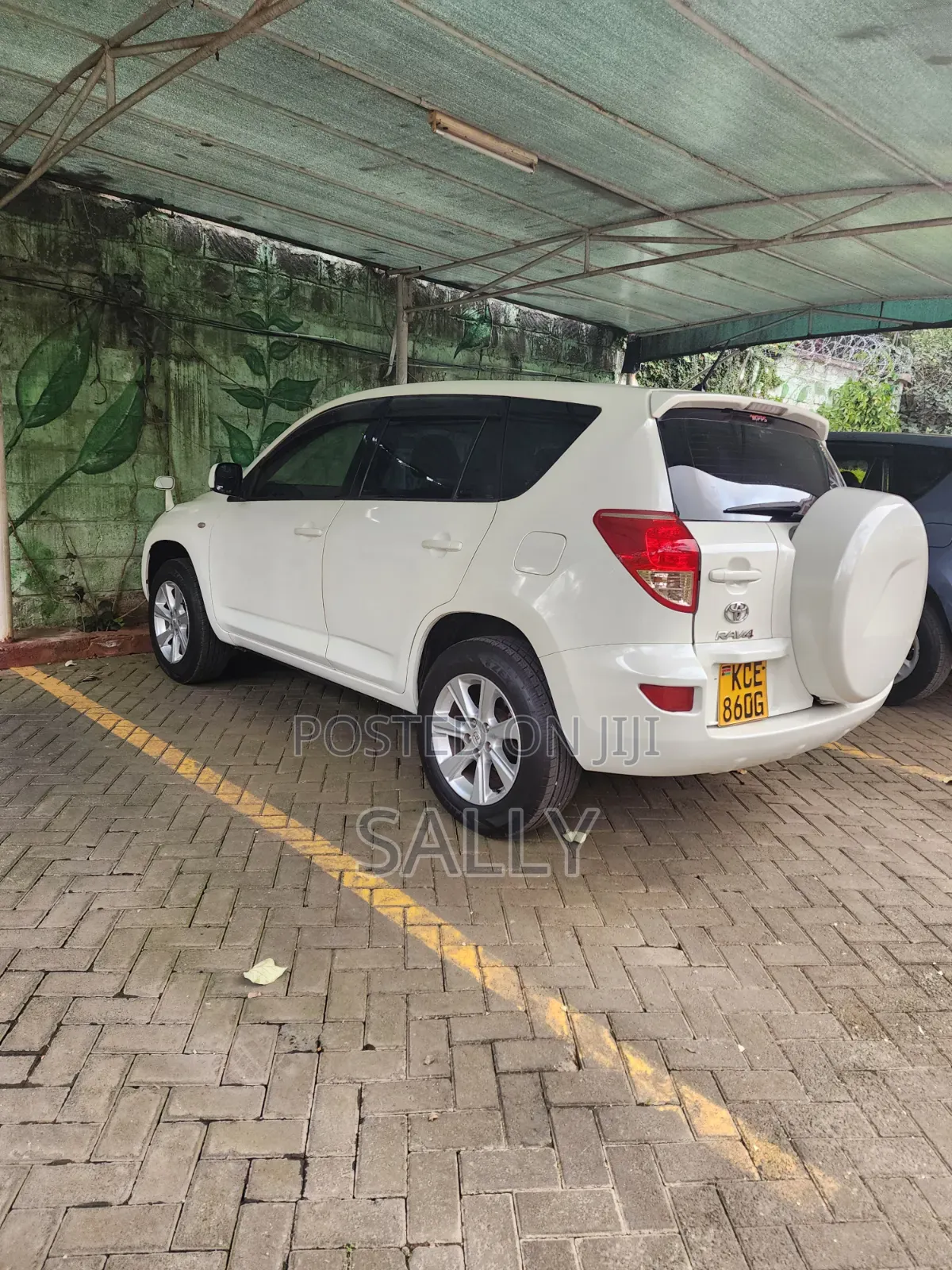 Toyota RAV4 2008 White