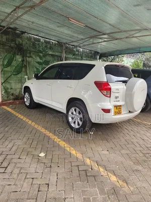 Toyota RAV4 2008 White
