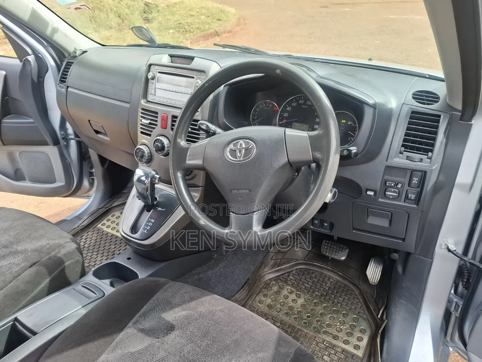 Toyota Rush 1.5 AWD 2011 Silver