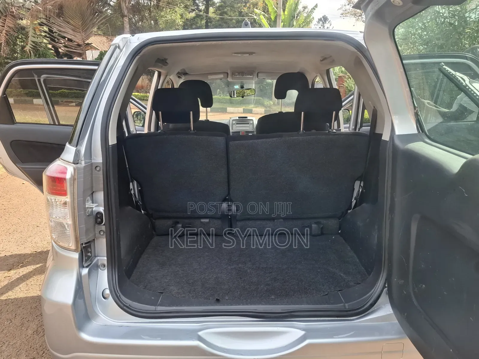 Toyota Rush 1.5 AWD 2011 Silver