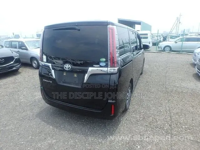 Toyota Esquire 2019 Black