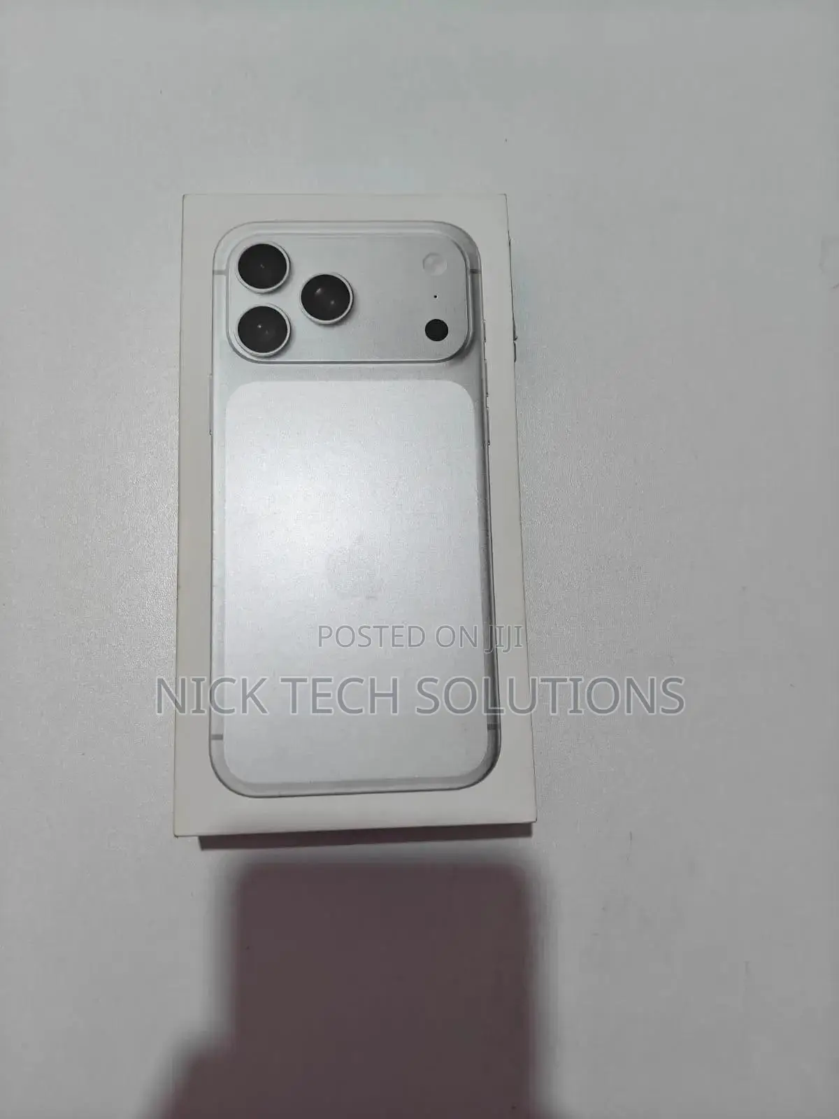 New Apple iPhone 17 Pro Max 256 GB Silver