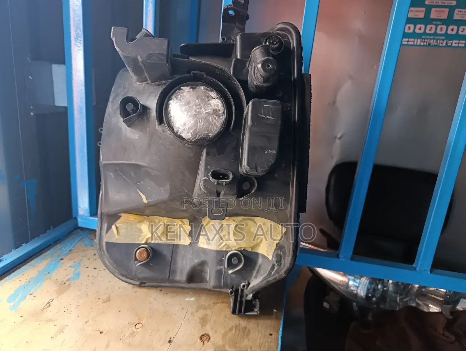 Suzuki Every Headlight
