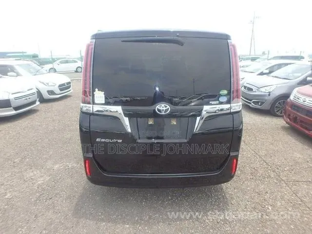 Toyota Esquire 2019 Black