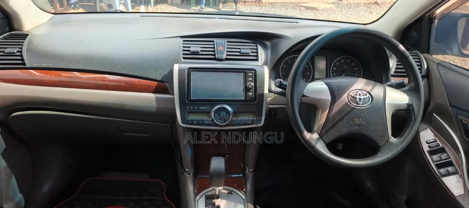 Toyota Premio 2014 Silver
