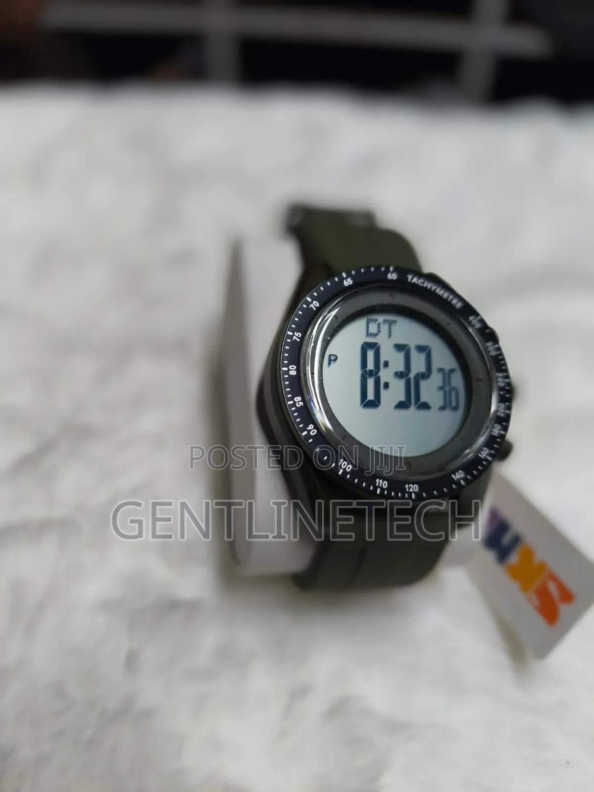 Sleek Unisex Watch