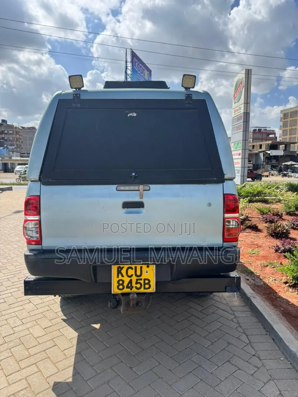 Toyota Hilux 2014 Blue