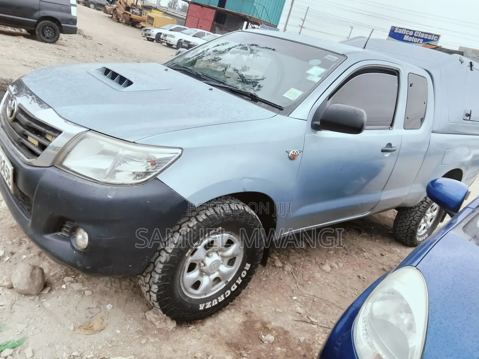 Toyota Hilux 2014 Blue