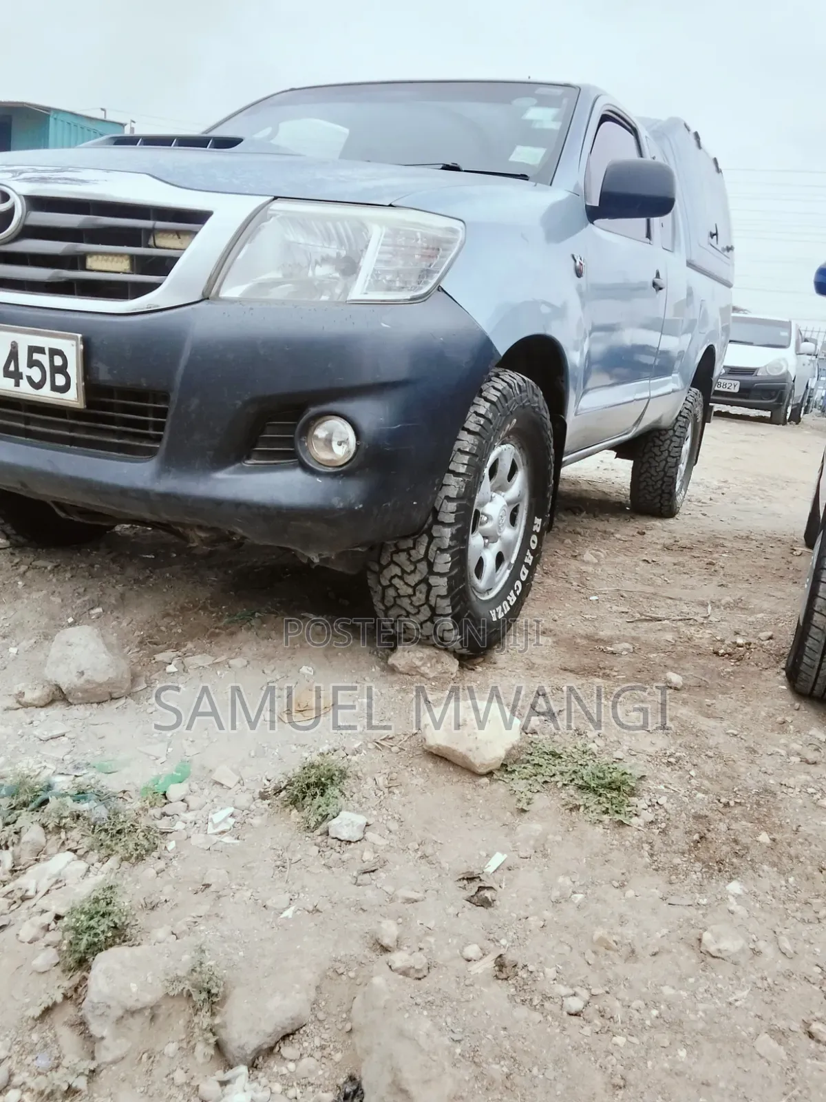 Toyota Hilux 2014 Blue