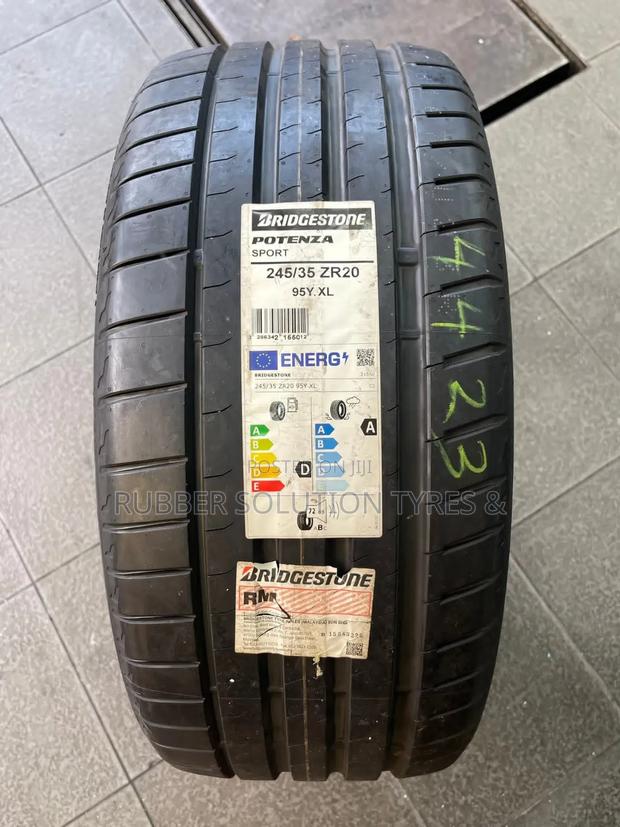245 /35 R20 Bridgestone Tyres 95y Xl Potenza Sport