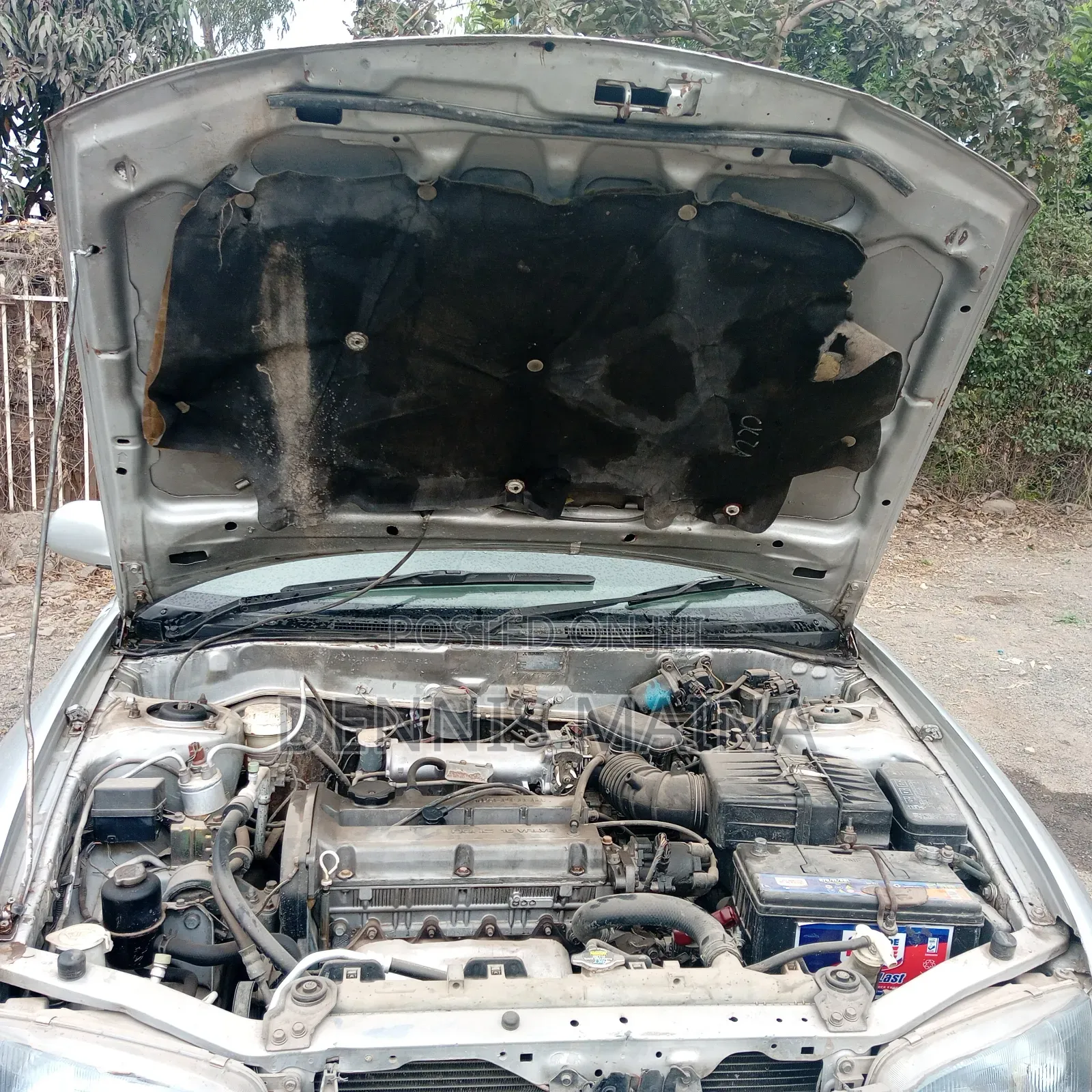 Mitsubishi Lancer 2000 Silver