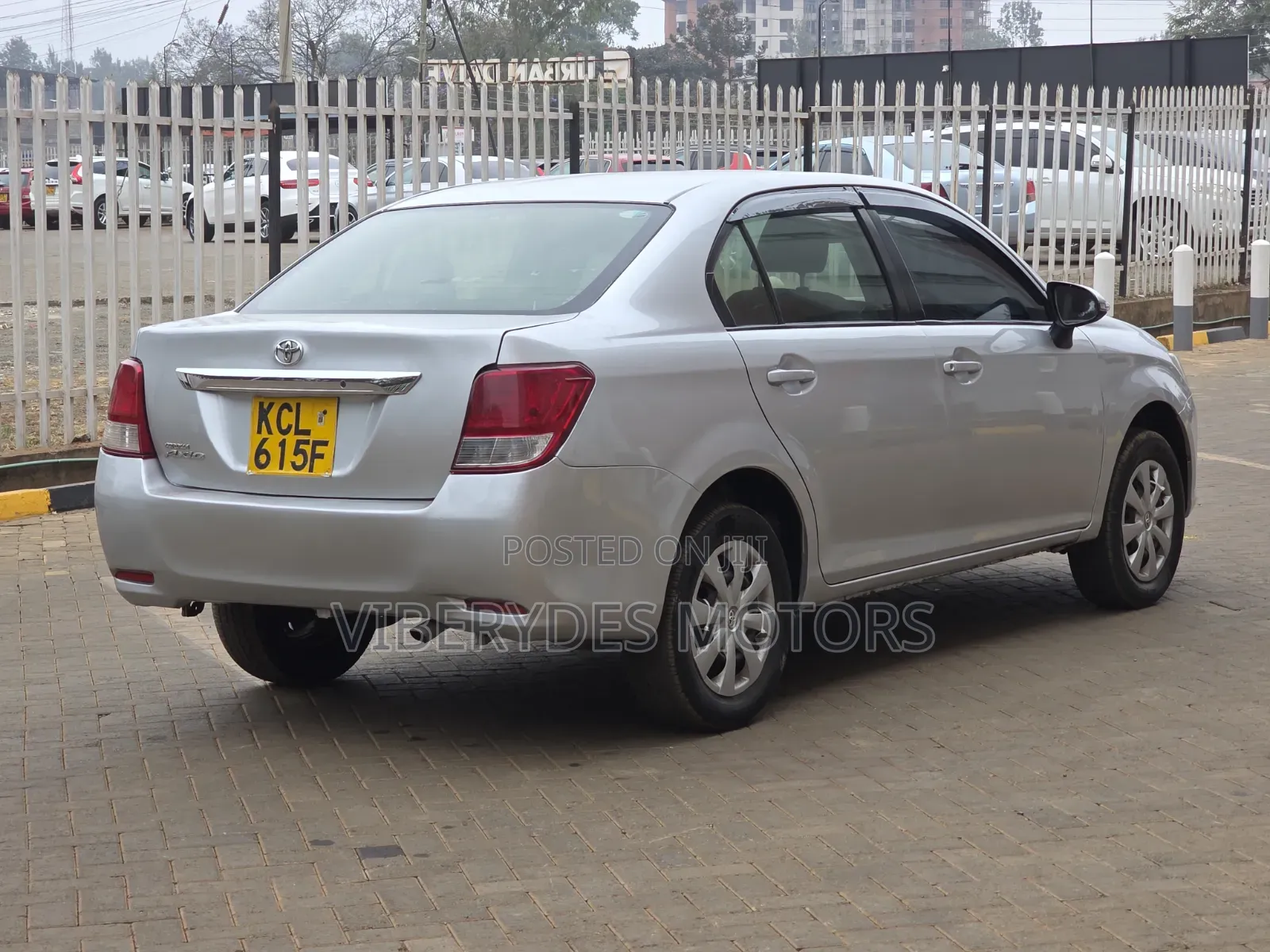 Toyota Axio 2015 Silver