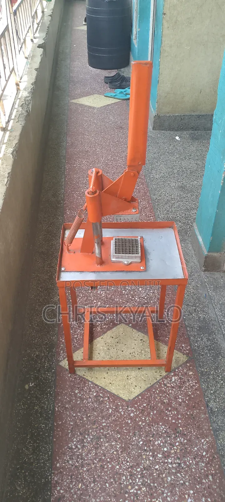 Chips Cutter