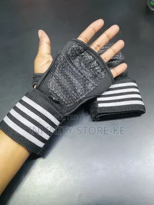 Good Quality Gym Gloves Open
