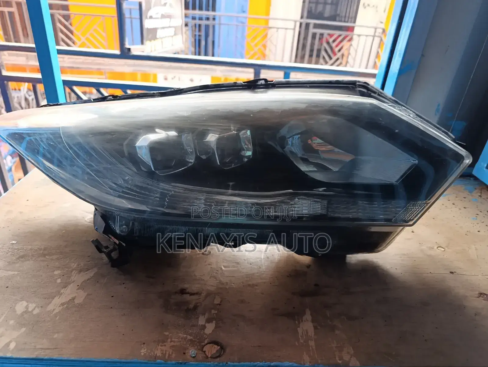Vezel 2015 Xenon Headlight