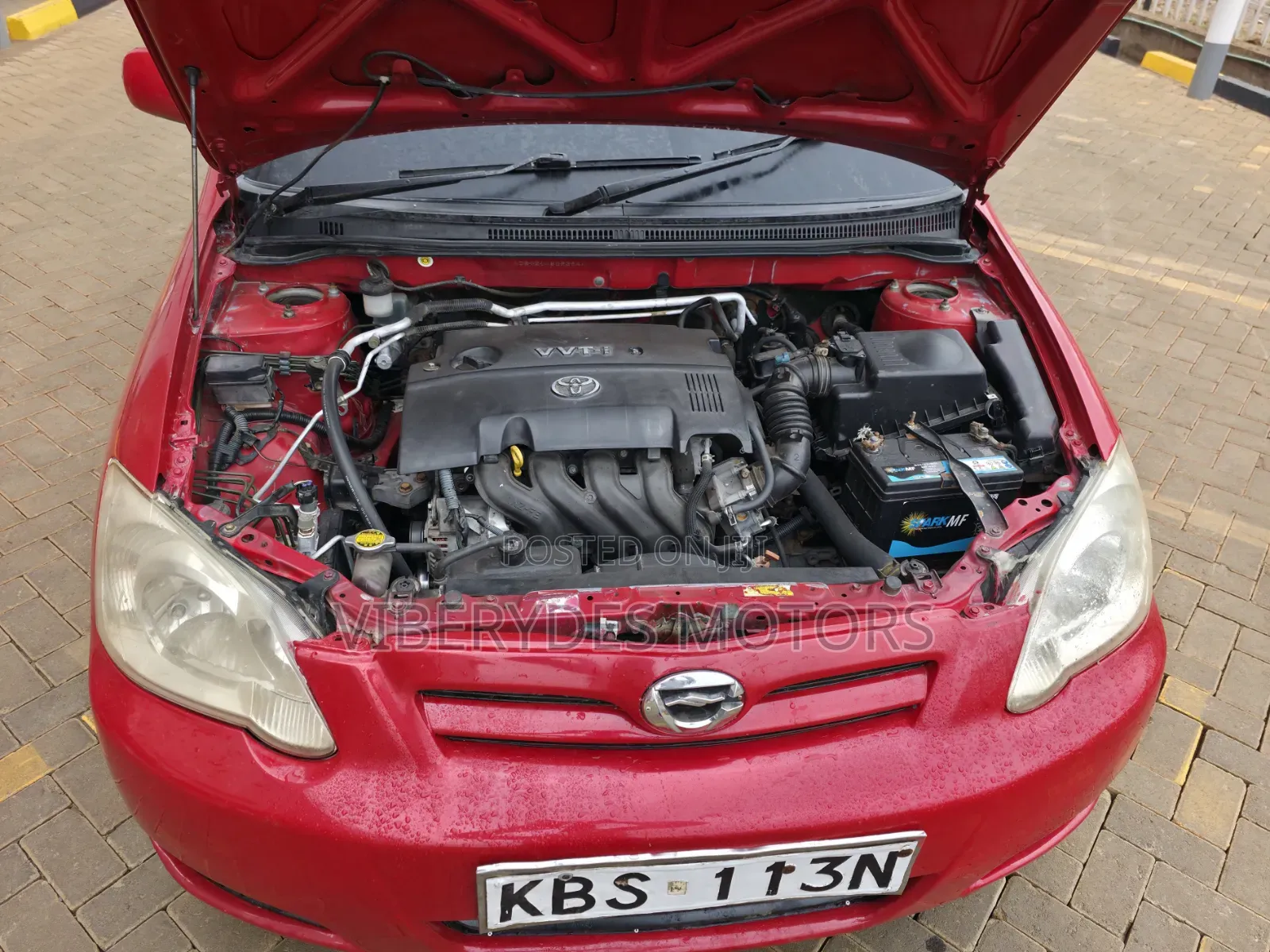 Toyota Corolla RunX 2005 Red