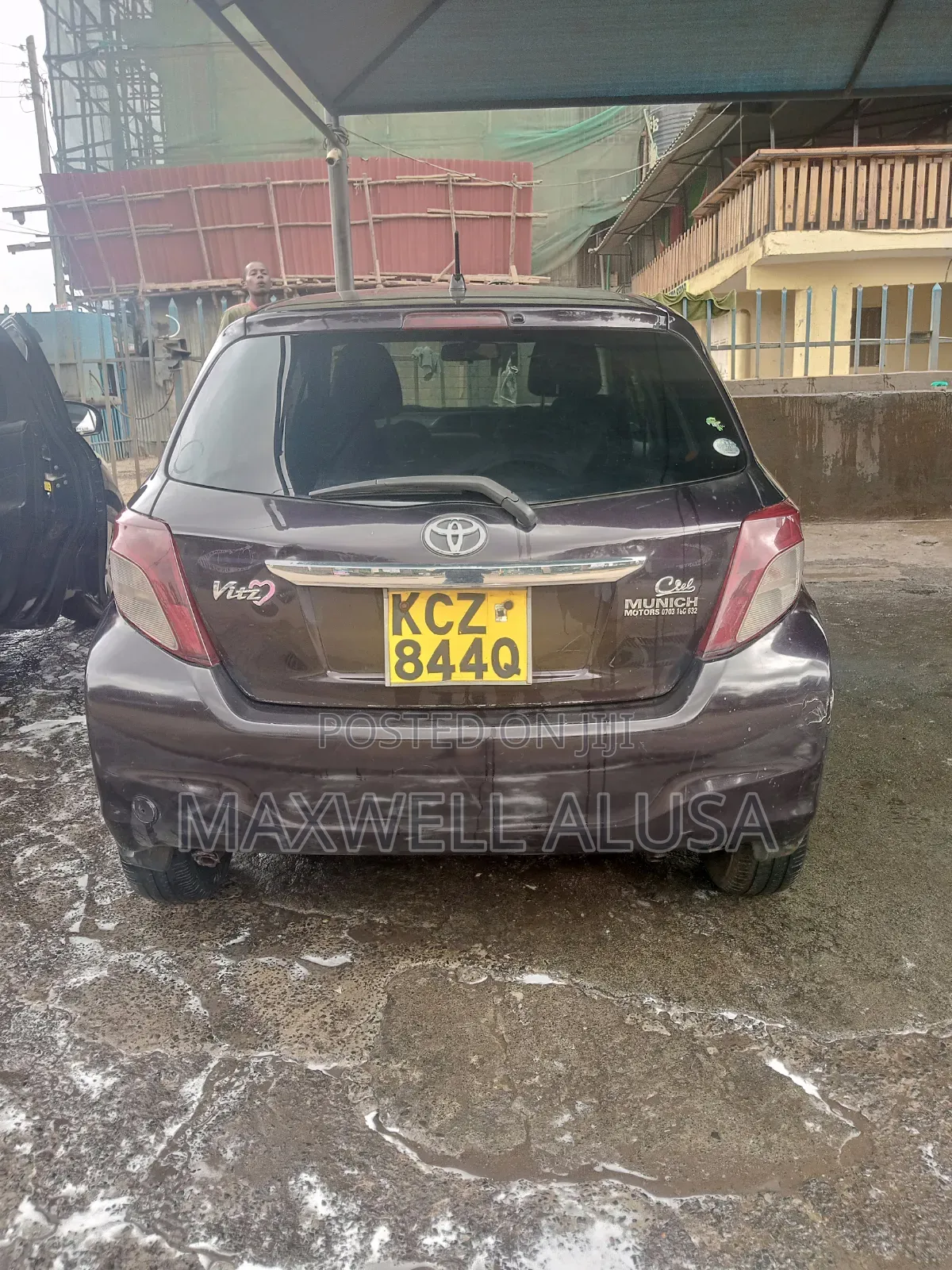 Toyota Vitz 2013