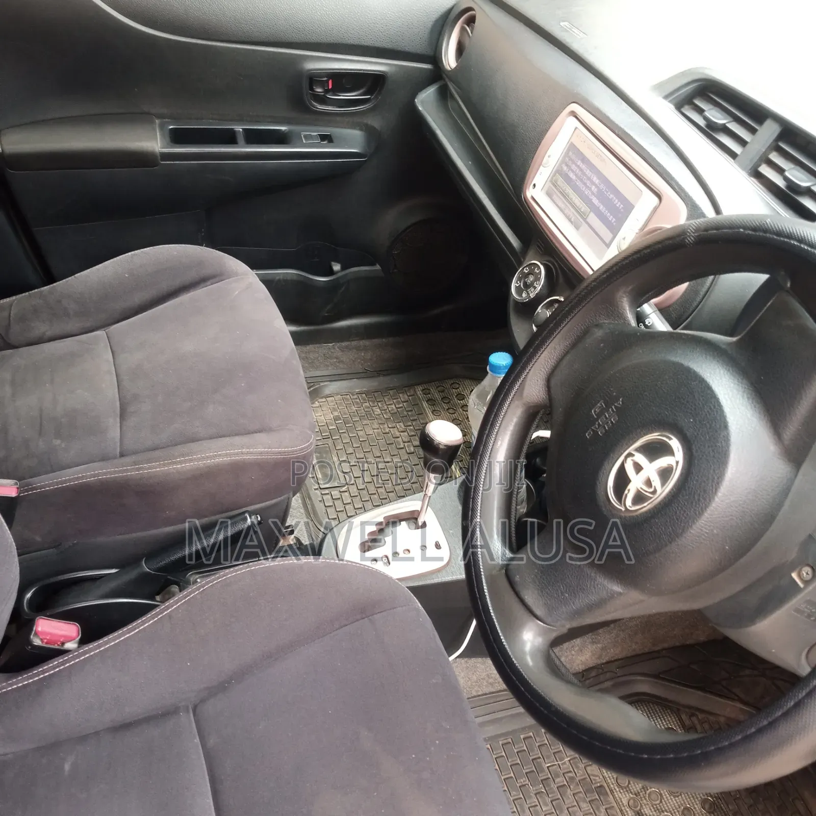 Toyota Vitz 2013