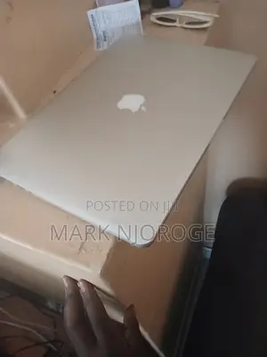 Laptop Apple MacBook Pro 2015 16GB Intel Core i7 SSD 256GB