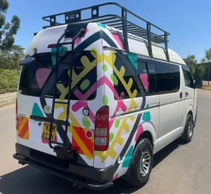 Toyota HiAce 2016 White