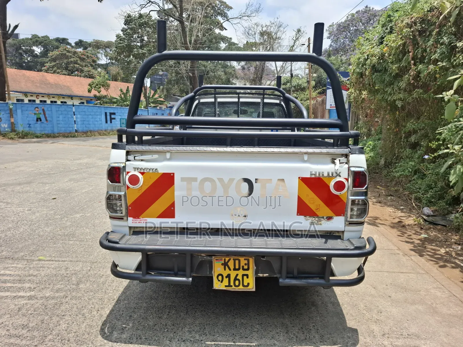 Toyota Hilux 2013 White