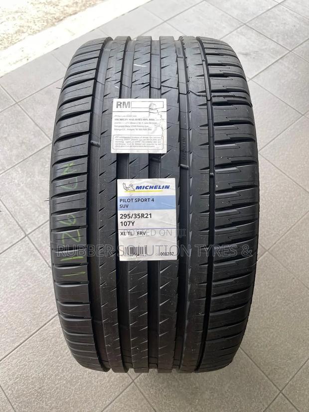 295 /35 R21 Michelin Tyres 107y Pilot Sport 4 SUV
