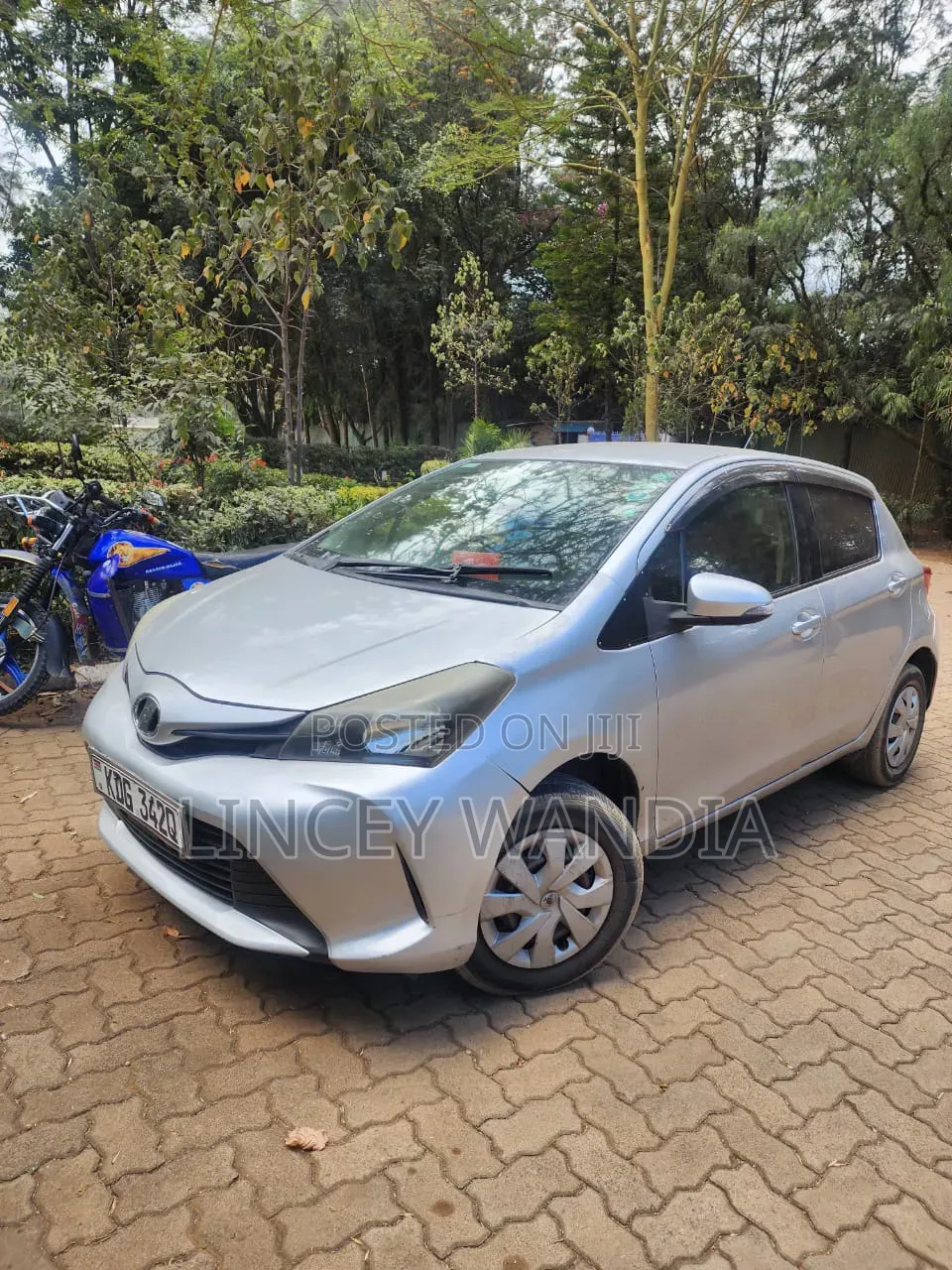 Toyota Vitz 2014 Gray