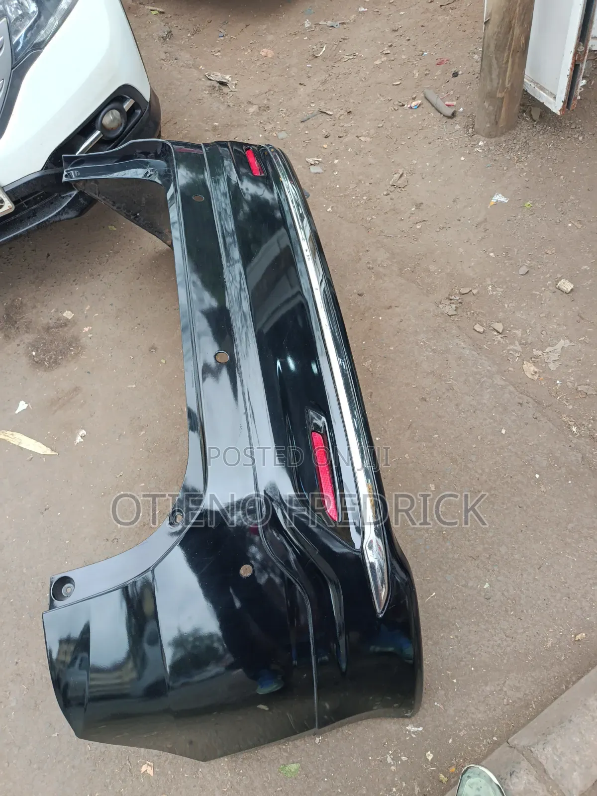 Toyota Harrier 2015 Rear Bumper With Kit. Used