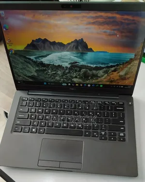 Laptop Dell Latitude 7400 8GB Intel Core i5 SSD 256GB