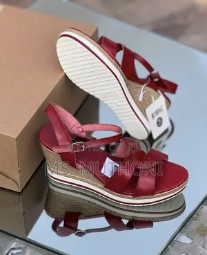 Height With Comfort ;Dune Platform Wedges Size 37-42