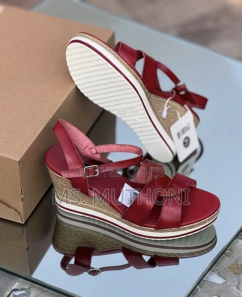 Height With Comfort ;Dune Platform Wedges Size 37-42