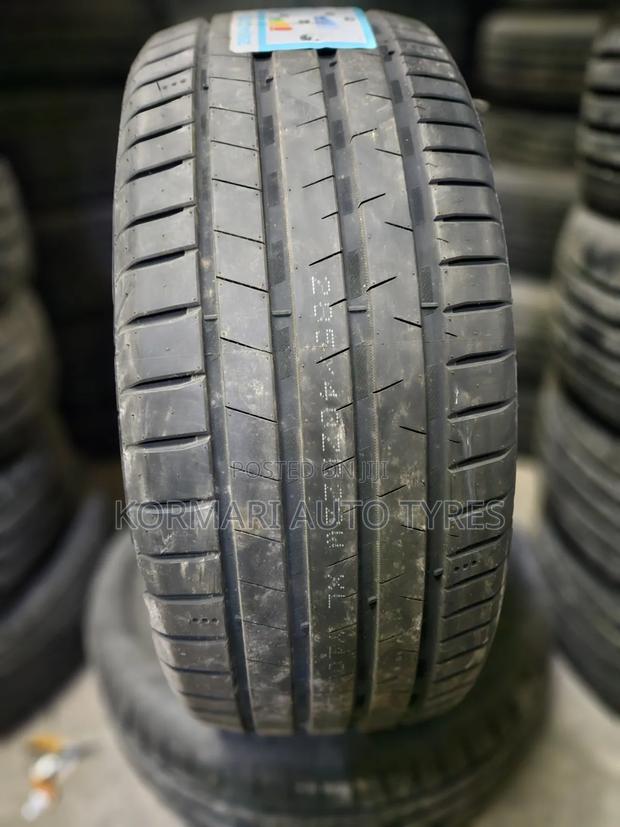 285/40r22 Dovroad Tire - thumbnail 2