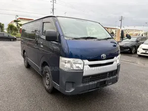 Toyota HiAce 2019 Blue