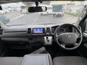 Toyota HiAce 2019 Blue
