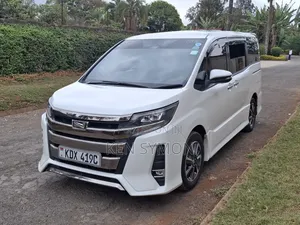 Toyota Noah 2.0 FWD (7 Seater) 2018 White