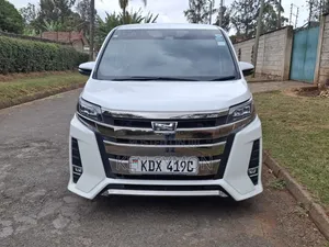 Toyota Noah 2.0 FWD (7 Seater) 2018 White