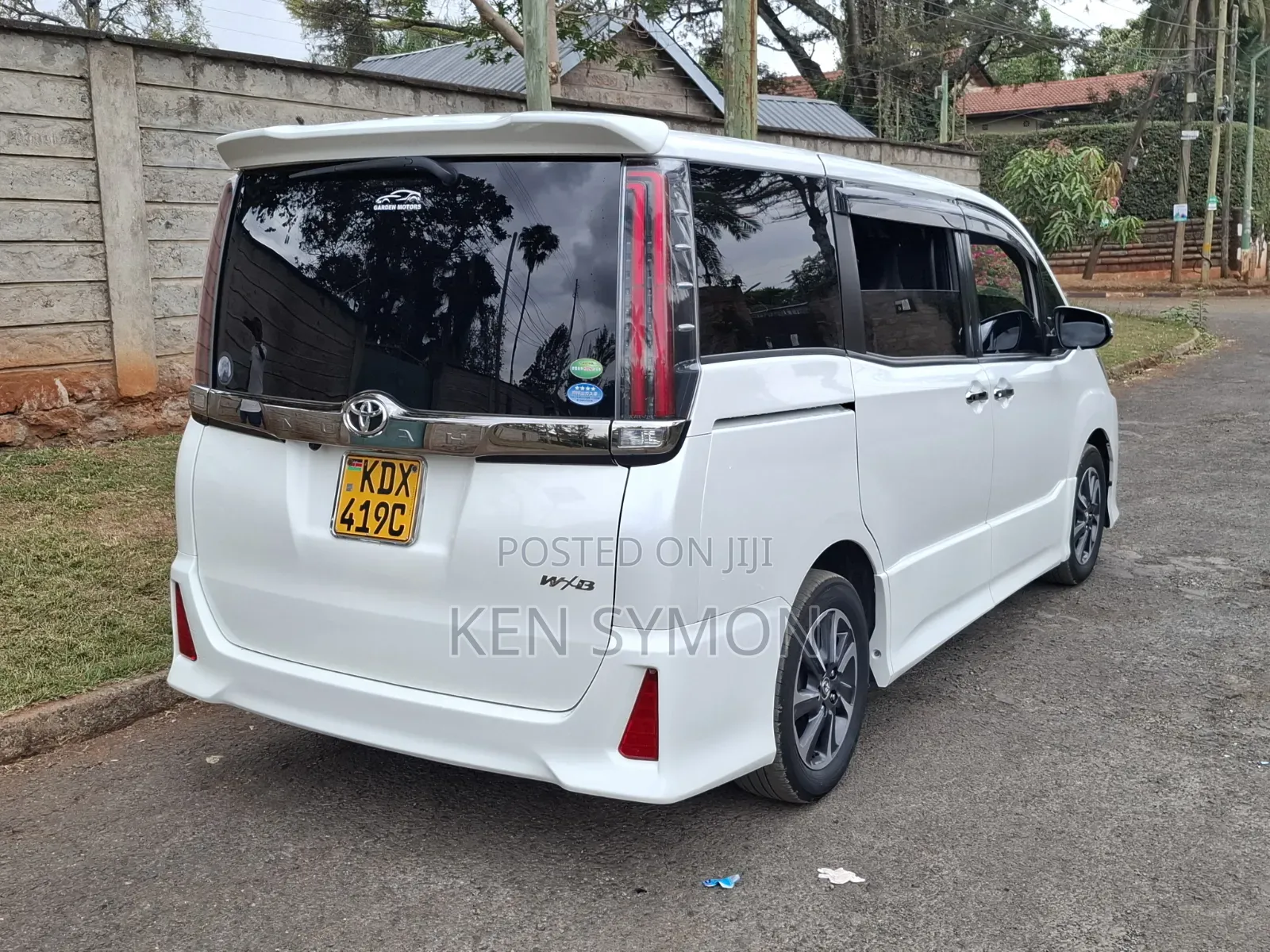 Toyota Noah 2.0 FWD (7 Seater) 2018 White