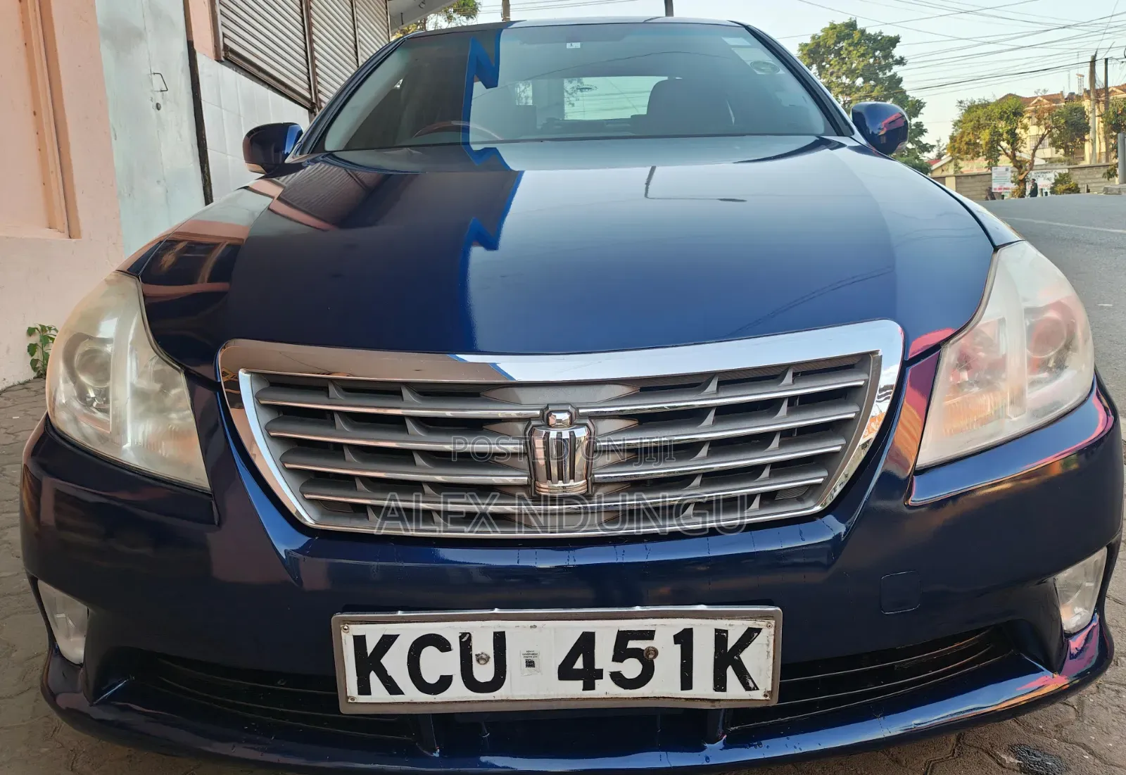 Toyota Crown 2012 Blue