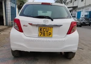 Toyota Vitz 2012 White
