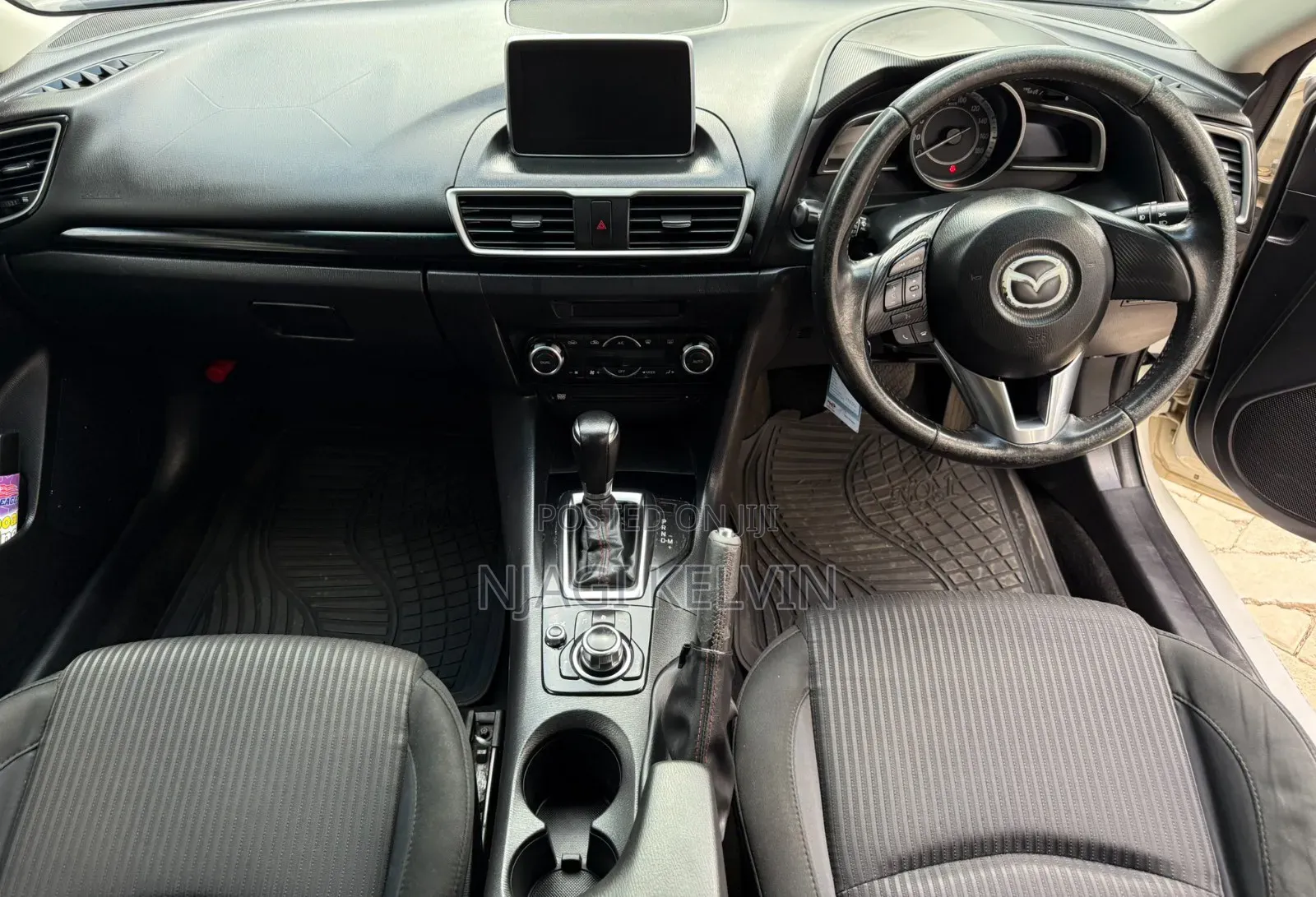 Mazda Axela SV Premium 2014 White