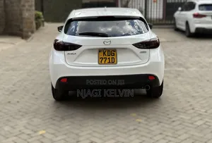 Mazda Axela SV Premium 2014 White