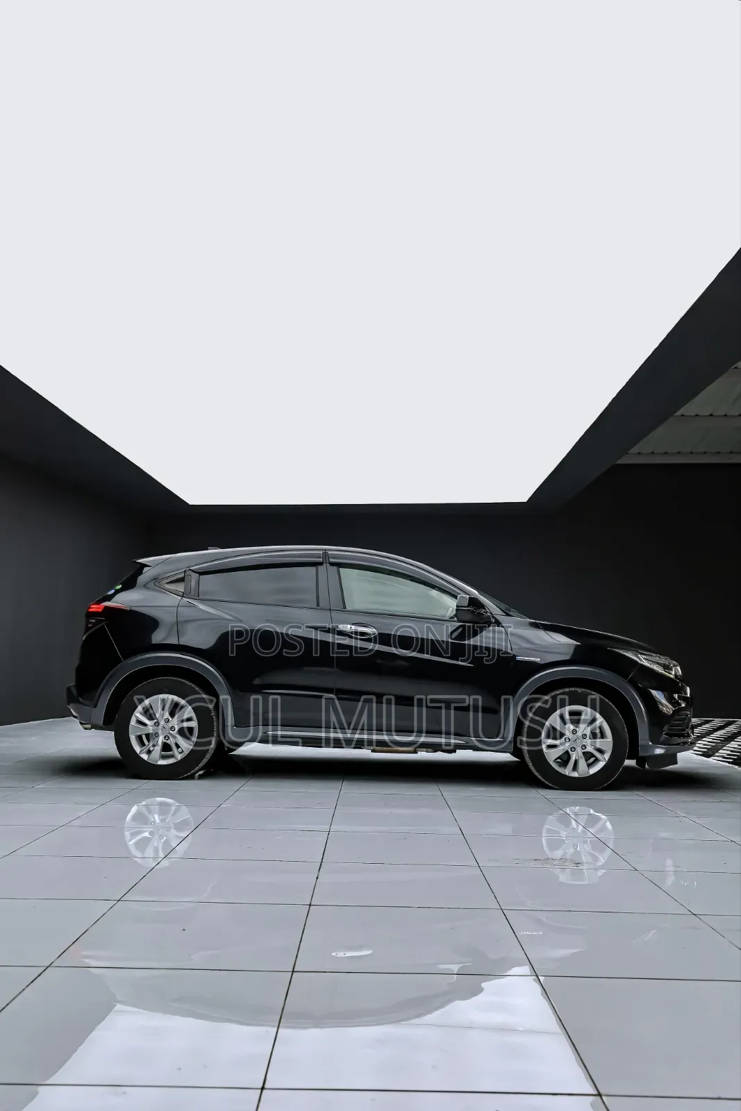 Honda Vezel 2019 Black