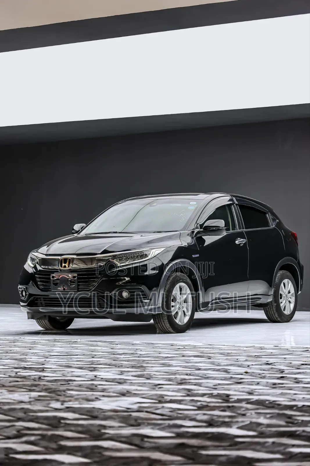 Honda Vezel 2019 Black